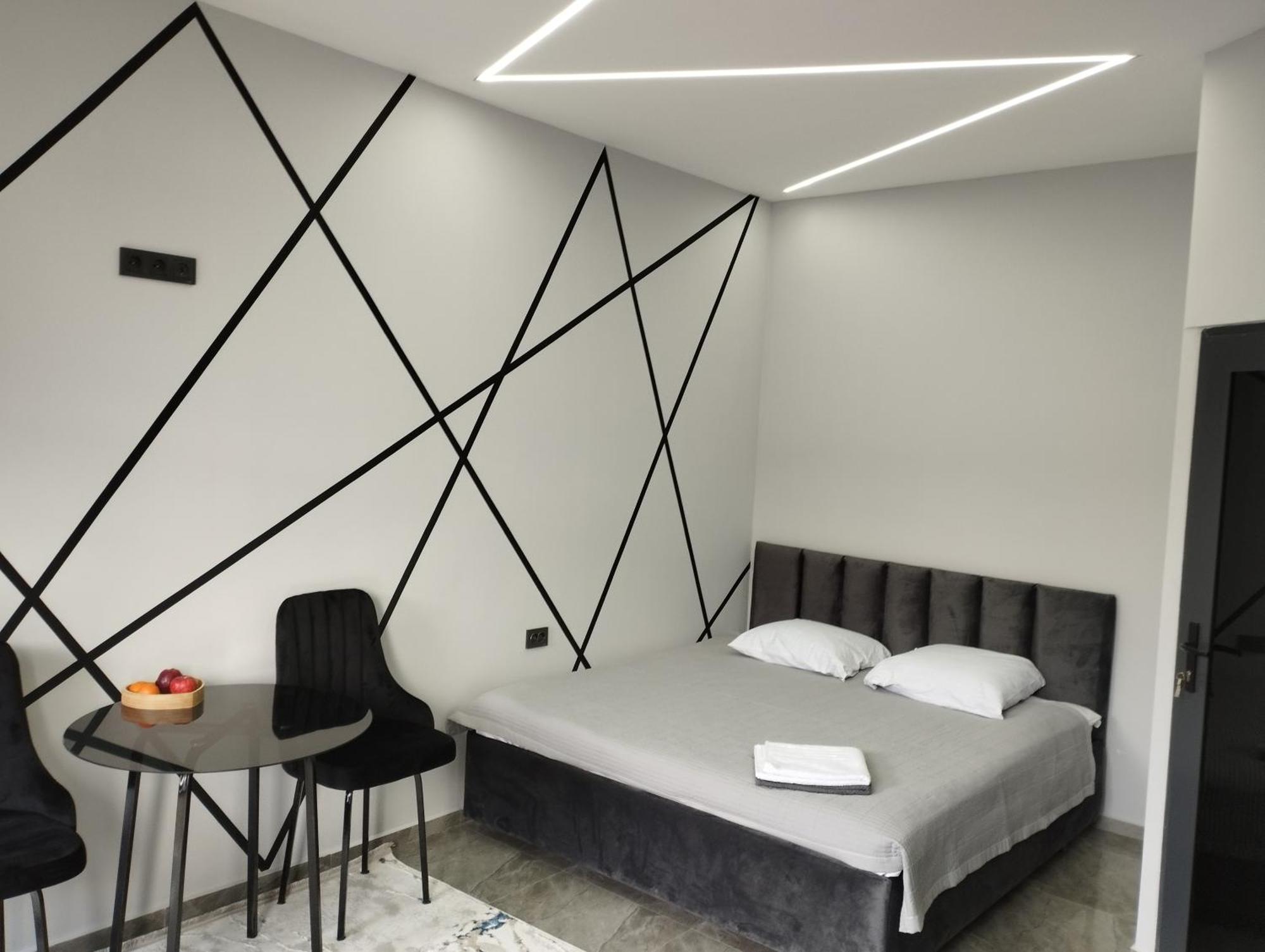 Lumi Hotel Бишкек Екстериор снимка